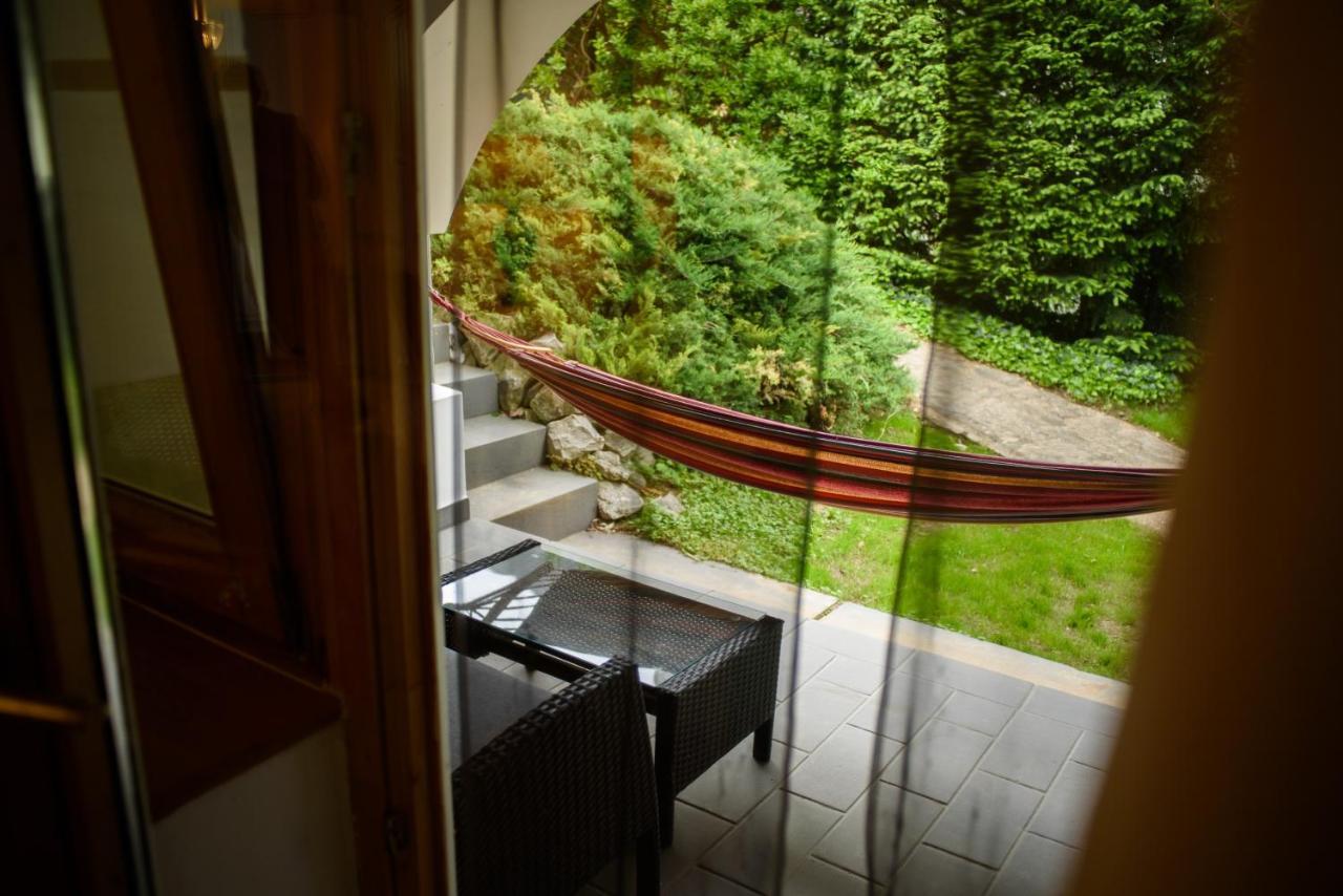 BELYSIUM Bed&Breakfast Panzió Gyenesdiás Exterior foto